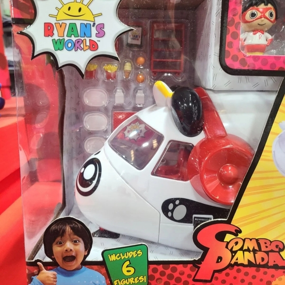 Ryans World Air Plane Travel Toy Combo Panda Airlines Plane New in Box - Picture 6 of 8